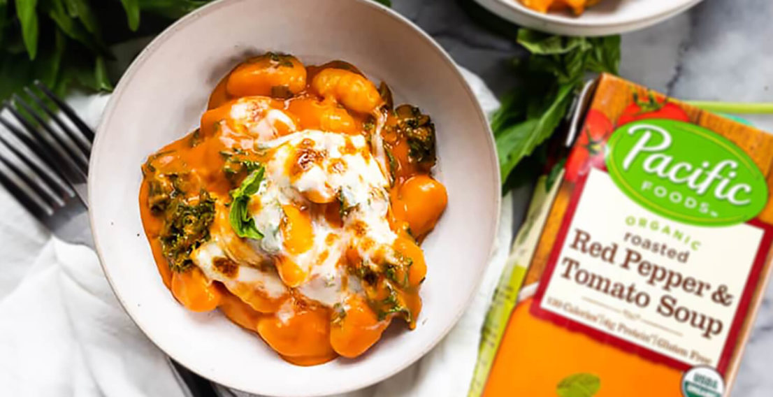 one-pan-roasted-red-pepper-penne-pasta-bake-pacific-foods